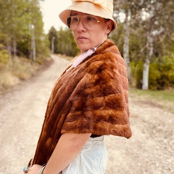 Vintage 1940’s Mink Shawl/ Goldstein's Furs Birmingham Alabama Wrap - Picture 5 of 8
